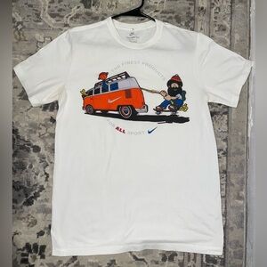 Nike Graohic T-shirt Size M